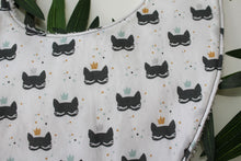 Charger l'image dans la galerie, Bavoir bandana chaton