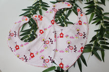 Charger l'image dans la galerie, Bavoir bandana Fleurs et Oiseaux