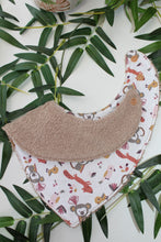 Charger l'image dans la galerie, Bavoir bandana Monde des Koalas