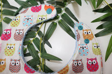 Charger l'image dans la galerie, Bavoir bandana Hiboux Coloré
