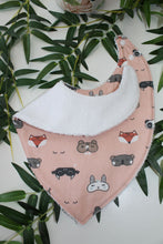 Charger l'image dans la galerie, Bavoir bandana Masque d'Animaux