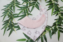 Charger l'image dans la galerie, Bavoir bandana Petite souris