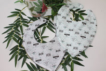 Charger l'image dans la galerie, Bavoir bandana Animaux de la Forêt