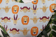 Charger l'image dans la galerie, Bavoir bandana Safari Jungle