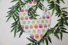 Charger l'image dans la galerie, Bavoir bandana Hiboux Coloré