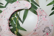 Charger l'image dans la galerie, Bavoir bandana Princesses