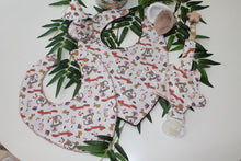 Charger l'image dans la galerie, Bavoir bandana Monde des Koalas