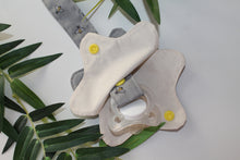 Charger l'image dans la galerie, Attaches Tétines Petites Abeilles