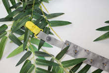 Charger l'image dans la galerie, Attaches Tétines Petites Abeilles