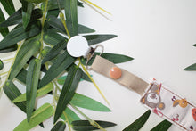 Charger l'image dans la galerie, Attaches Tétines Monde des Koalas