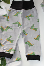 Charger l'image dans la galerie, Sarouel Crocodiles