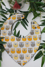 Charger l'image dans la galerie, Bavoir bandana Hiboux