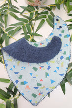 Charger l'image dans la galerie, Bavoir Bandana Géométrique