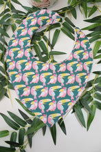 Charger l'image dans la galerie, Bavoir bandana Pélican