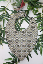 Charger l'image dans la galerie, Bavoir Bandana Panda (Fond Kaki)