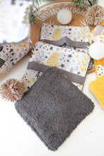 Charger l'image dans la galerie, Panier et Lingettes : Modèle "Sapins fond blanc "