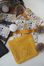 Charger l'image dans la galerie, Panier et Lingettes : Modèle "Sapins fond blanc "