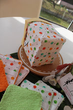 Charger l'image dans la galerie, Panier et Lingettes : Modèle "Confettis"