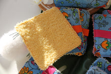 Charger l'image dans la galerie, Panier et Lingettes : Modèles "Fleurs et Papillons (fond Bleu) "