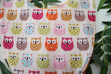Charger l&#39;image dans la galerie, Bavoir bandana Hibou Coloré
