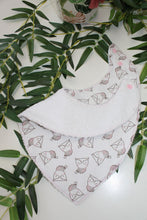Charger l&#39;image dans la galerie, Bavoir bandana Hiboux Fleuri
