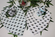 Charger l&#39;image dans la galerie, Bavoir bandana chaton
