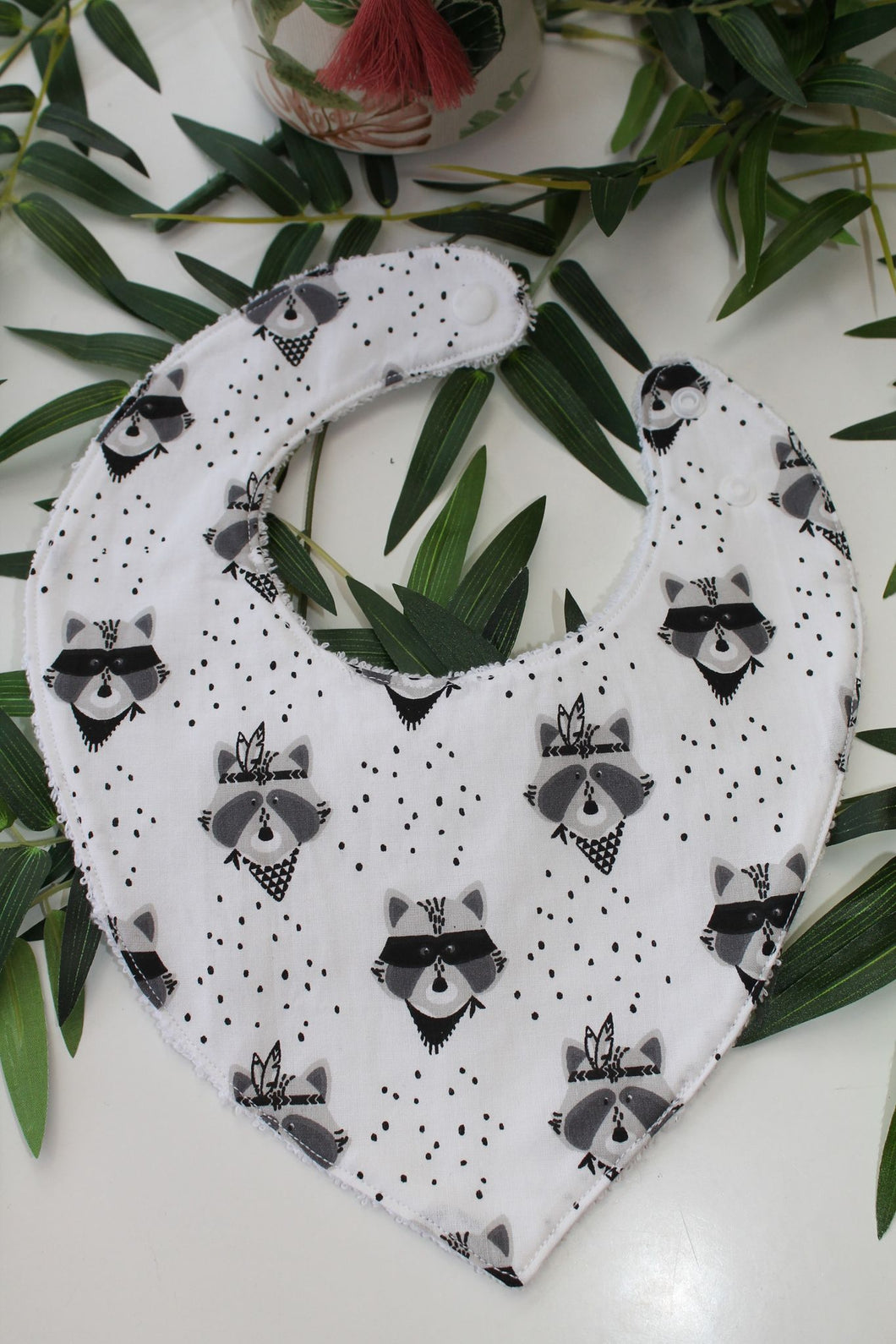 Bavoir bandana raton laveur ( Fond Blanc)