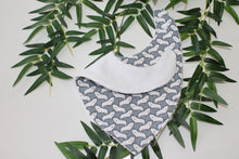 Charger l&#39;image dans la galerie, Bavoir bandana Ours Blanc
