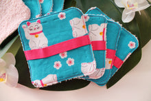 Charger l&#39;image dans la galerie, Panier et Lingettes : Modèle &quot;Maneki Neko Chat porte bonheur chinois&quot;

